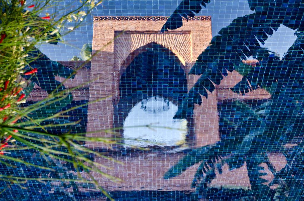 Tigmiza Boutique Hotel & Spa Ouled Jelal Luaran gambar The window of the palace